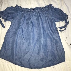 NWT jean wash off the shoulder top